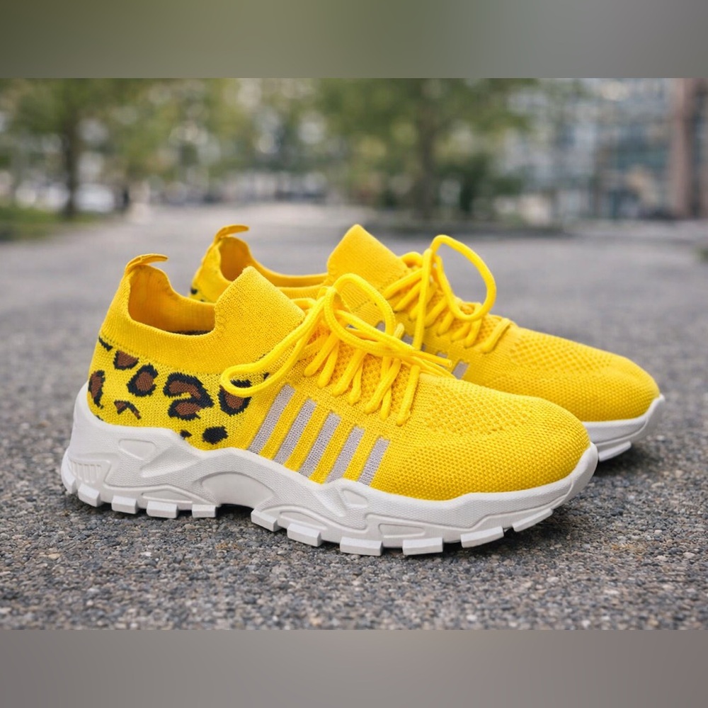 Women’s Yellow Leopard Print Knit Sneakers Chunky Sole Size 6.5